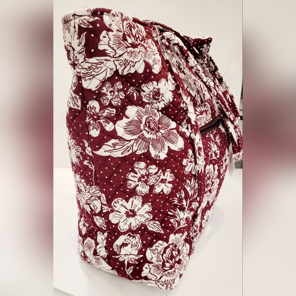 Vera Bradley Collegiate Collection - Picture 6 of 6